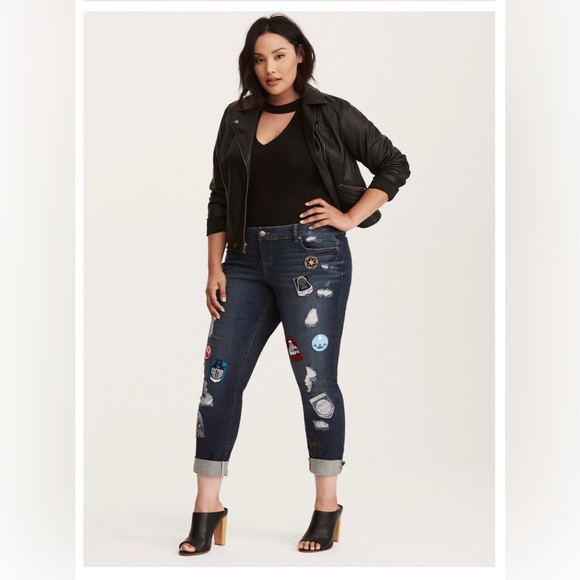 Star Wars Patched Mid Rise Boyfriend Fit Jeans With Distressed Areas Size 20T - Picture 1 of 16